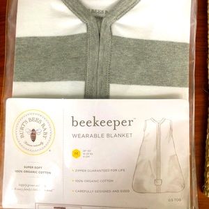 NEW Burts Bees wearable baby blanket Medium